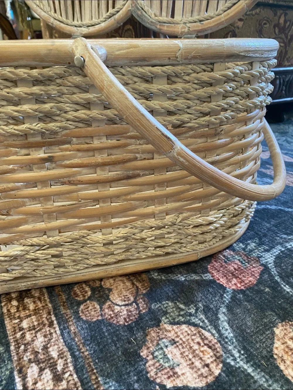 Vintage Heart Shaped Picnic/Sewing/Storage Large Hand-Woven Wicker Basket
